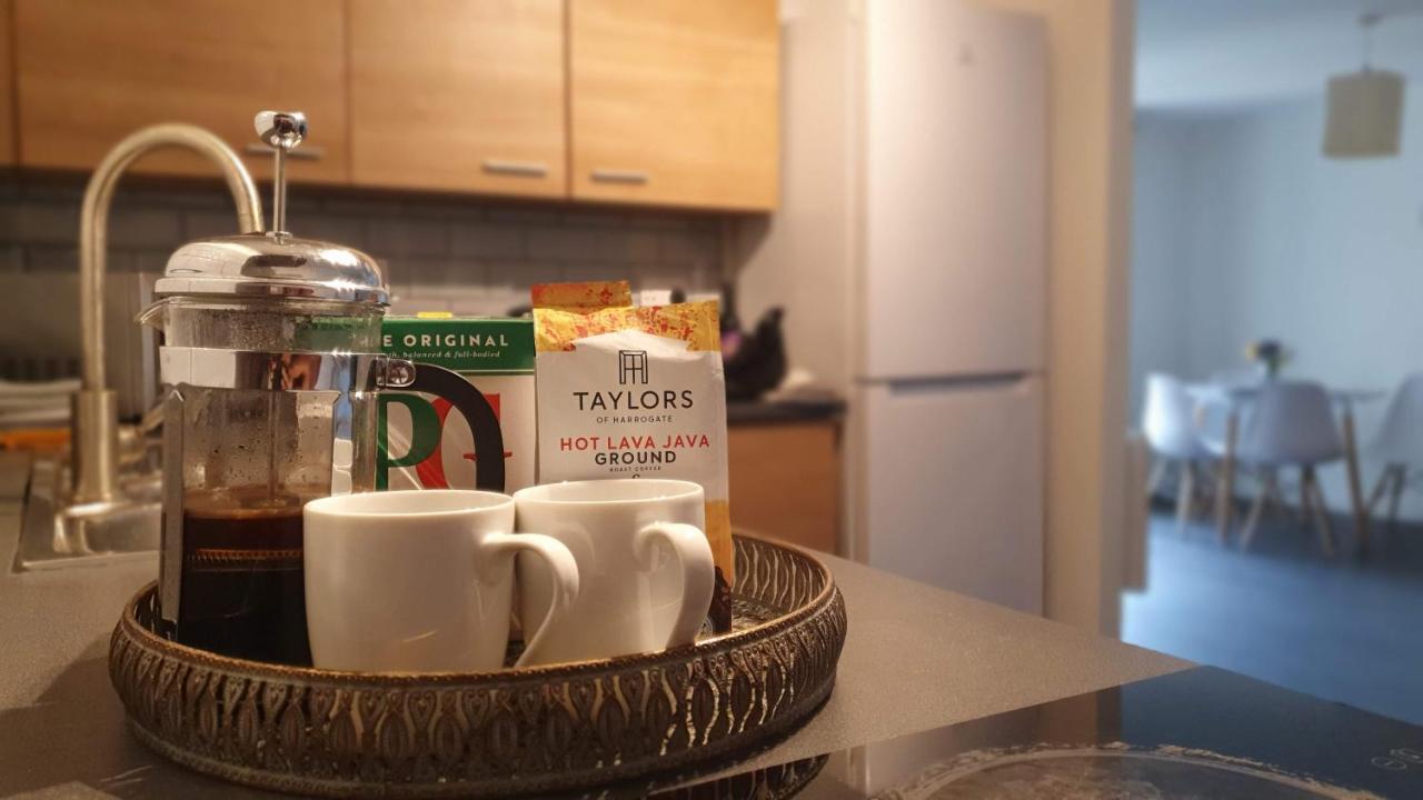 Spacious London Apartment 5 Min Walk To Leytonstone Underground Station And 5 Stops To Zone 1 Exteriér fotografie