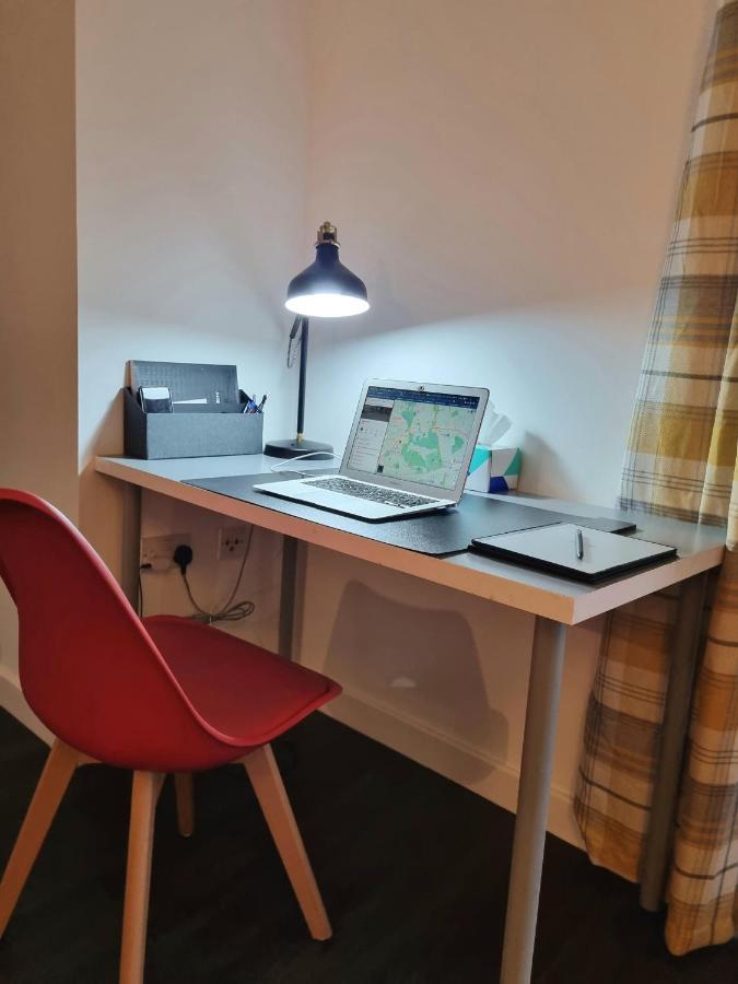 Spacious London Apartment 5 Min Walk To Leytonstone Underground Station And 5 Stops To Zone 1 Exteriér fotografie